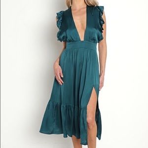 Stillwater Jessie Midi Dress in Emerald